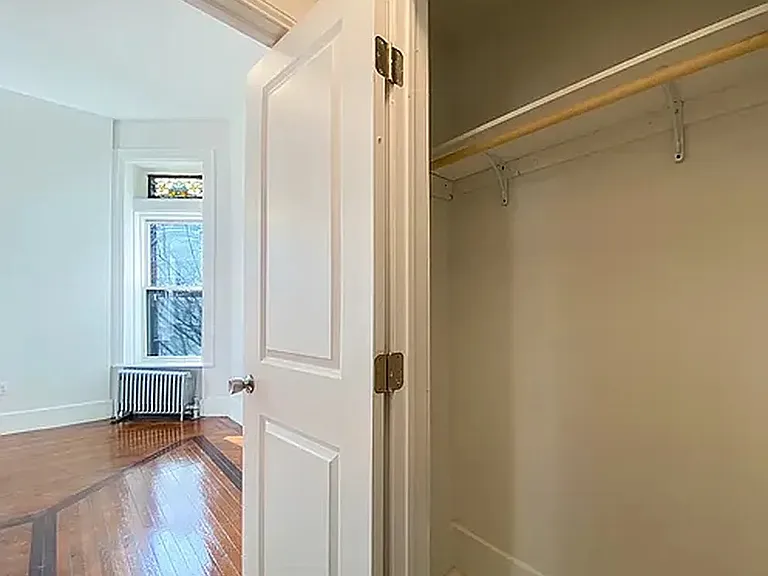 680 Saint Marks Ave #1-R — Photo 6