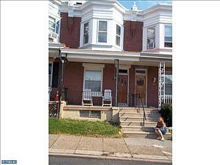 2nd image of 4523 Oakland St