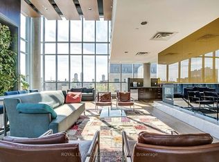 25 Cole St #823, Toronto, ON M5A4M3