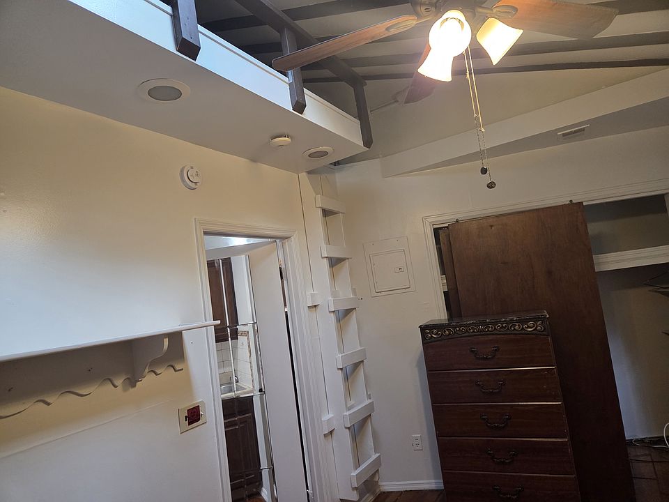 2nd image of 7 Cacchioli Ct APT 9
