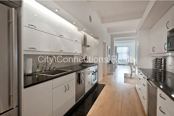 Rented by City Connections Realty | media 22