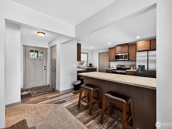 5th image of 11605 67th Avenue E
