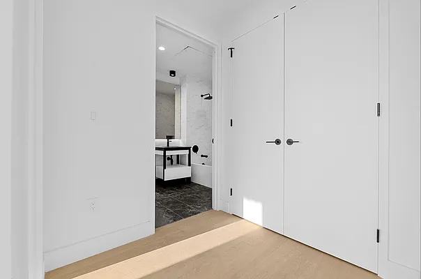 Rented by West 124th Manager LLC | media 10