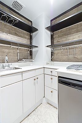 5th image of 150 Central Park S #1108
