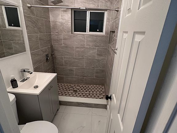 4th image of 8 NW 169th St