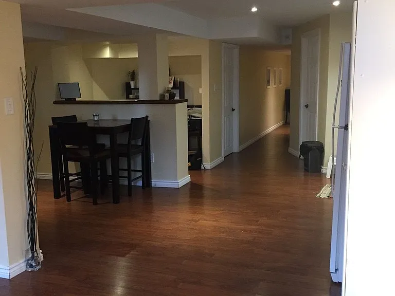 29 Golden Orchard Rd #LOWER — Photo 7
