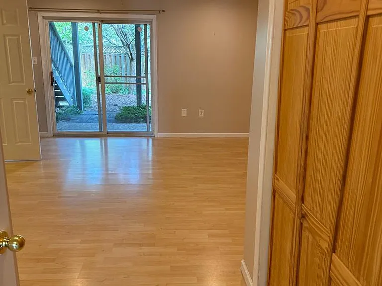 2424 Wynfield Ct — Photo 22