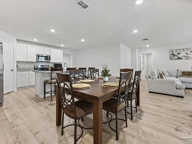 6320 Burrow Ln — Photo 3