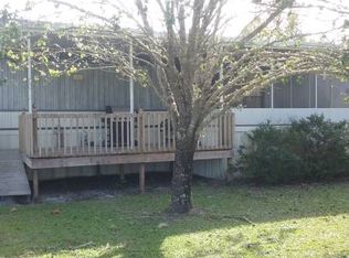 910 Calf Barn Rd, Wewahitchka, FL 32465