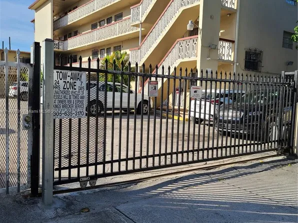 1220 SW 5th St APT 12, Miami, FL 33135