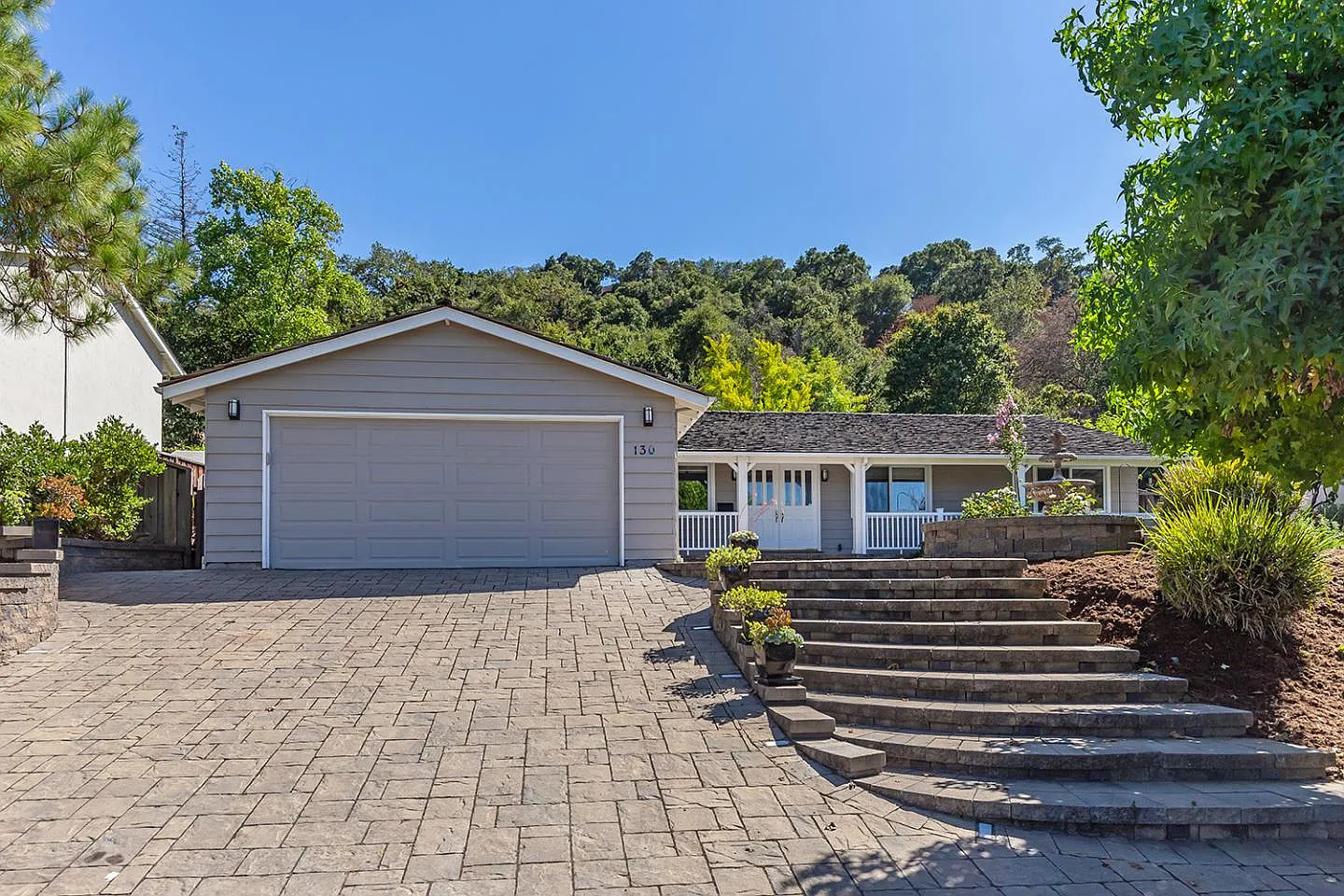 130 Belridge Dr photo 1