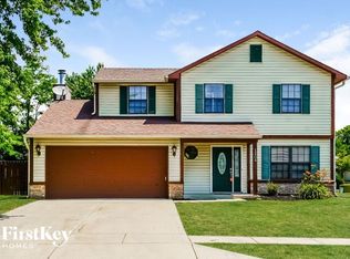 1404 Hunters Ln, Greenwood, IN