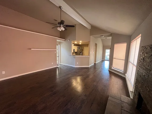 1320 Sheila Dr — Photo 3
