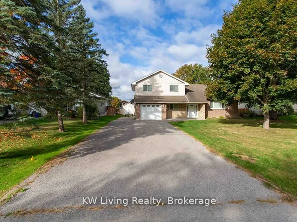 702 Lake Dr S, Georgina, ON L4P 1V1