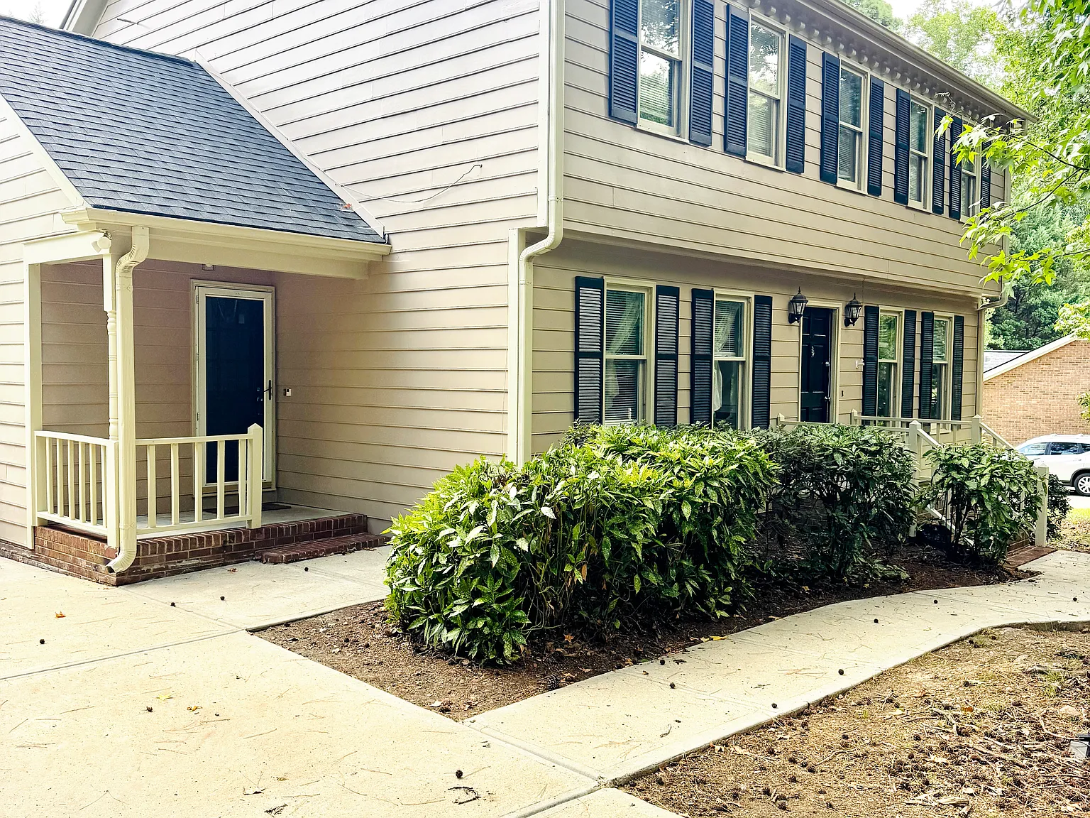 3 bed, 2.5 bath, 1950 sqft, $2,295 — Photo 4
