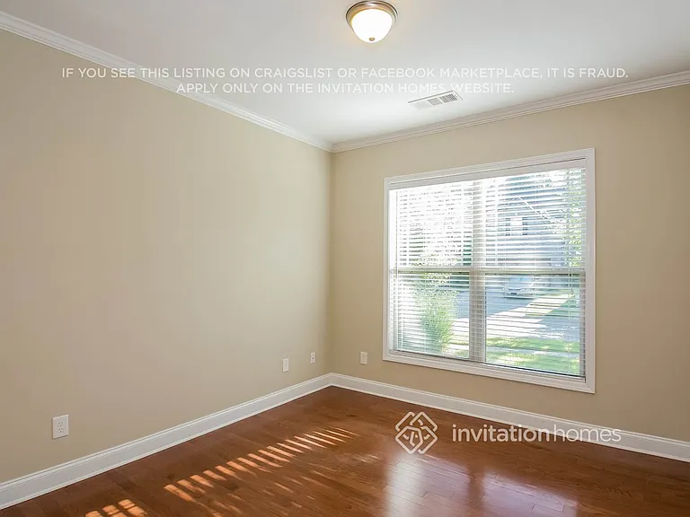 3602 Huddlestone Ln — Photo 7