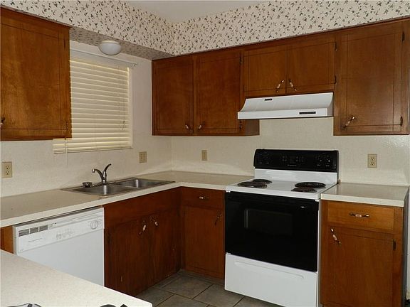 5th image of 6210 Brewton Dr