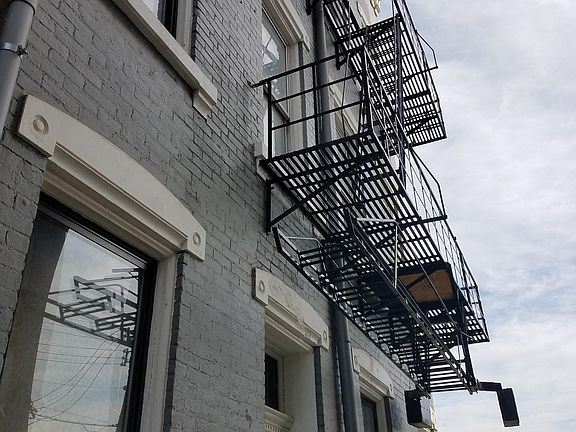 1818 Logan Exterior