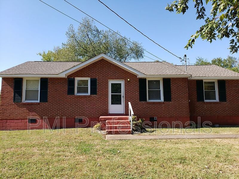 1st image of 906 Brookfield Dr