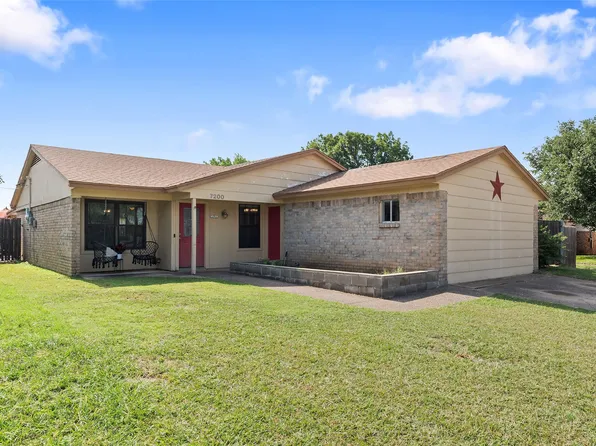 7200 Astoria Ct, Watauga, TX 76148