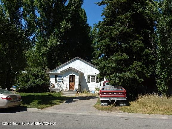 4th image of 255 E Pearl Ave