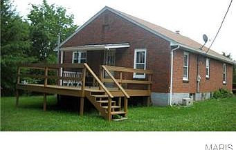 3rd image of 1117 N Desloge Dr