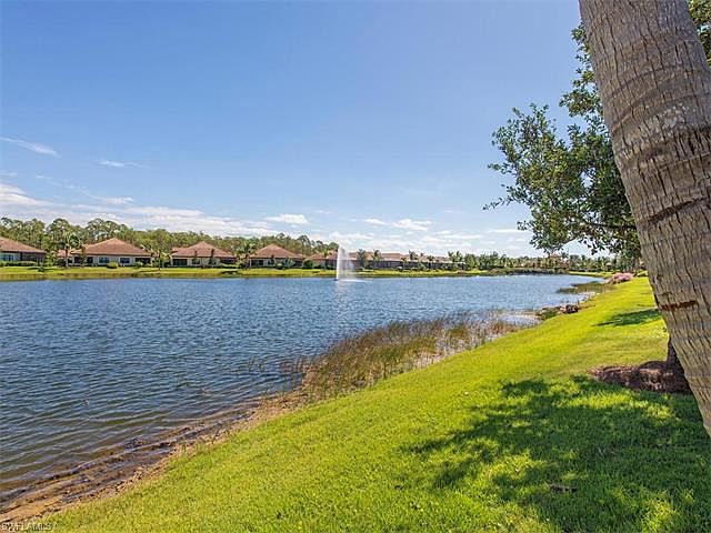 1st image of 9514 Isla Bella Cir