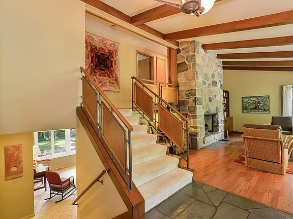 3rd image of 2161 Osceola Dr SE