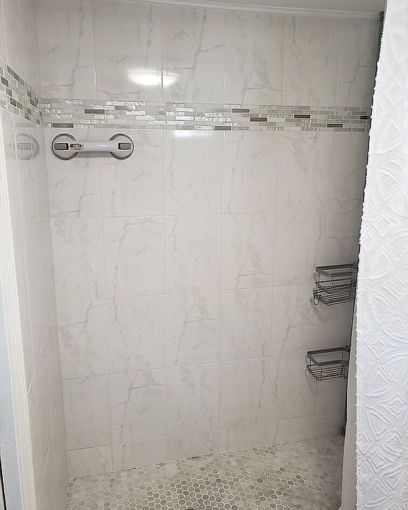 1st image of 220 Bayo St