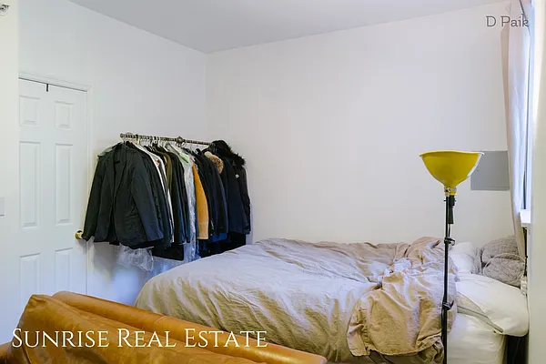 Rented by Sunrise Real Estate | media 11