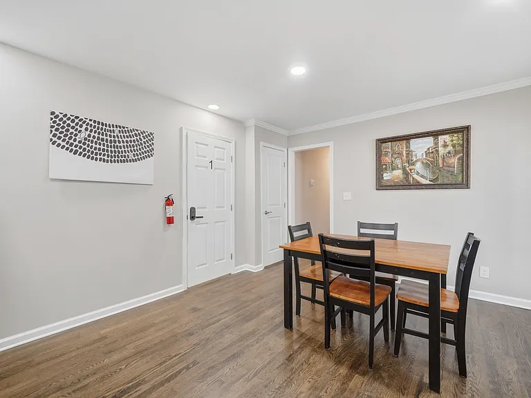 Melody Ln NW — Photo 8
