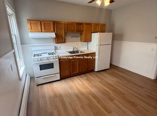 31 Portsmouth St APT 3R, Cambridge, MA 02141