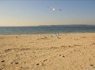 13 Beach Rd, Northport, NY 11768