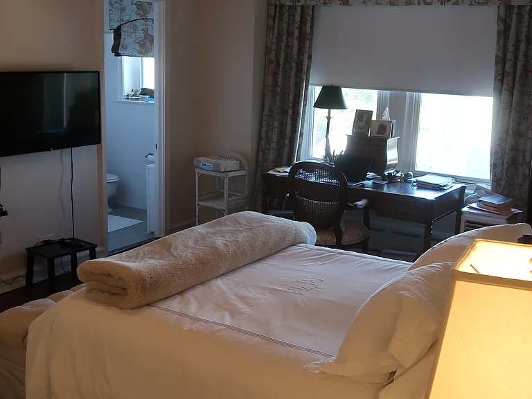 534 W Startford Pl — Photo 39
