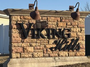 5405 Celtic Ct, Cedar Falls, IA 50613