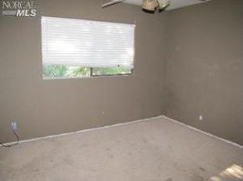 4th image of 18046 Myrtle Ave