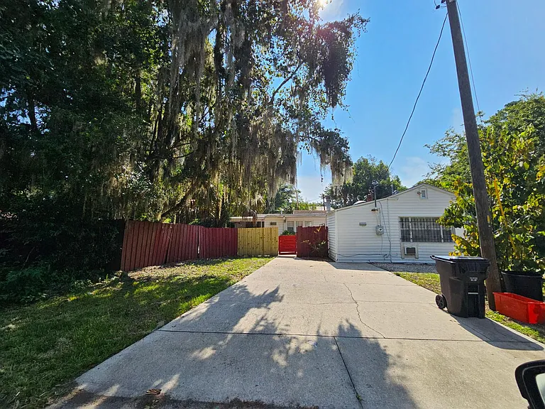 1822 NW 6th Ave — Photo 37