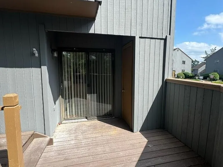 82 Sycamore Ct — Photo 16