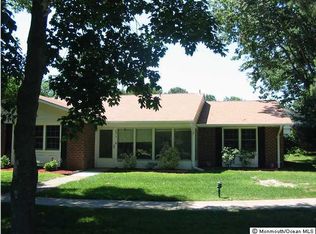903B Dumbarton Dr, Lakewood, NJ