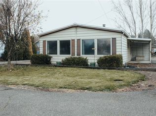 614 E 6th St, Waitsburg, WA 99361