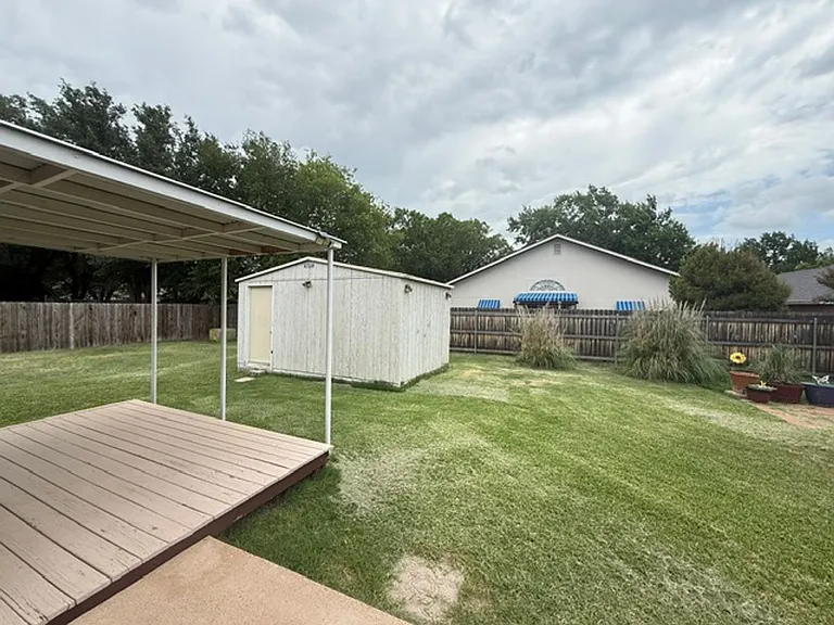 1717 Pemelton Dr — Photo 24