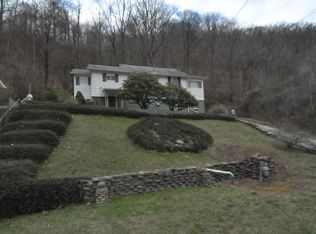 3014 Armstrong Ck Rd, Powellton, WV 25118