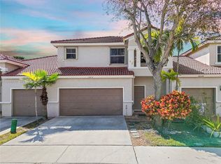 Lowells Landing, Pembroke Pines, FL 33028