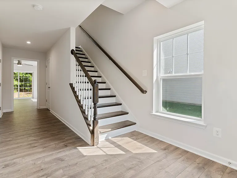 44042 Eucalyptus Way — Photo 1