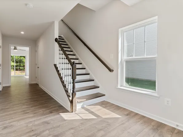 44042 Eucalyptus Way, California, MD 20619