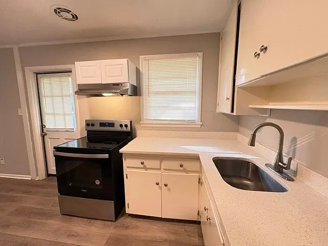3674 Windemere Dr — Photo 4