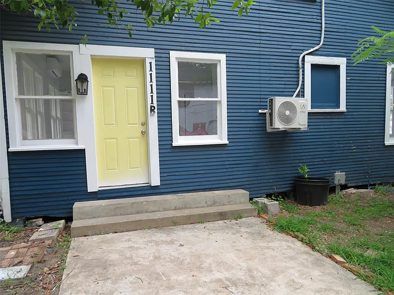 1111 N Thompson St — Photo 16