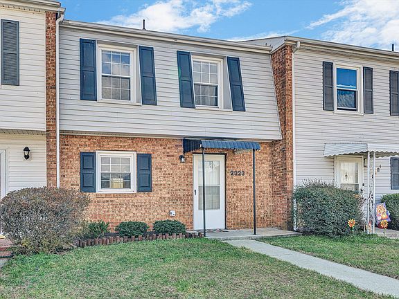 2nd image of 2323 Ranch Rd NW