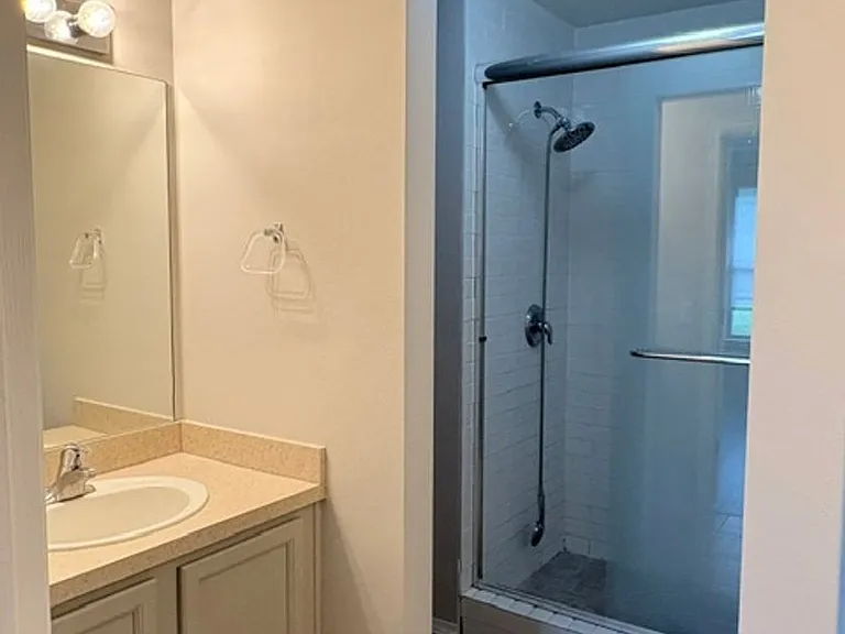 2202 W Jonquil Ln — Photo 16