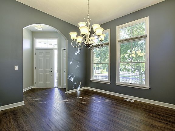 4th image of 17763 Woodcreek Ln